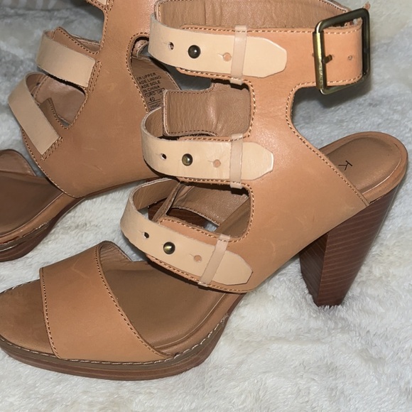 Kelsi Dagger Brooklyn heels tan size 9.5 - Picture 3 of 9
